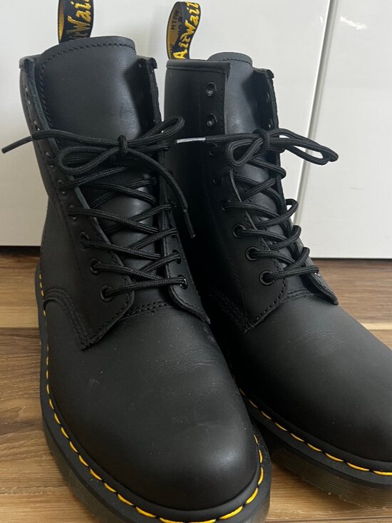 Men\'s Dr. Martens 1460 Slip Resistant Leather Lace Up Boots  -Size 11